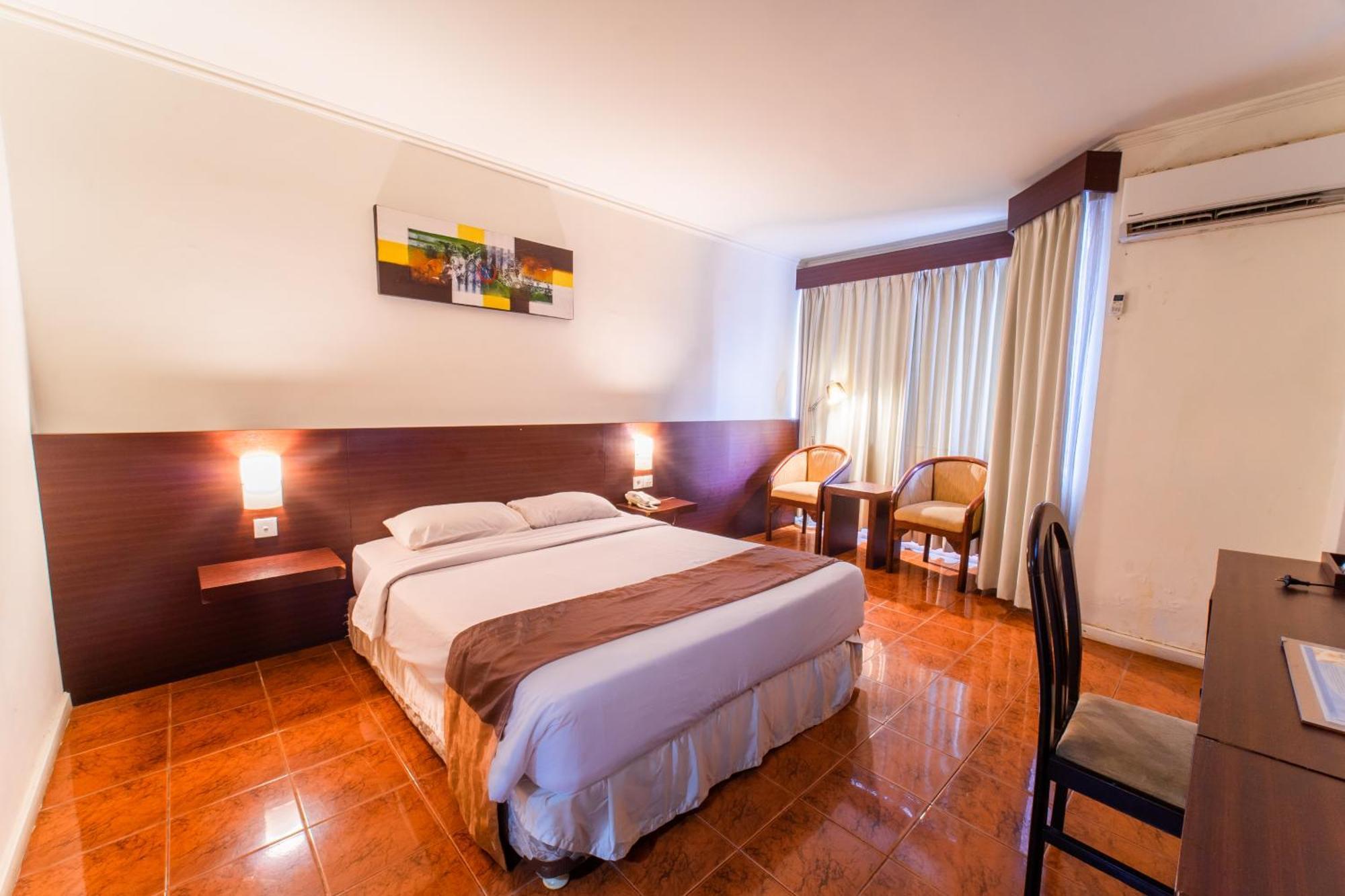 Adika Hotel Bahtera Klandasan Kecil Ngoại thất bức ảnh