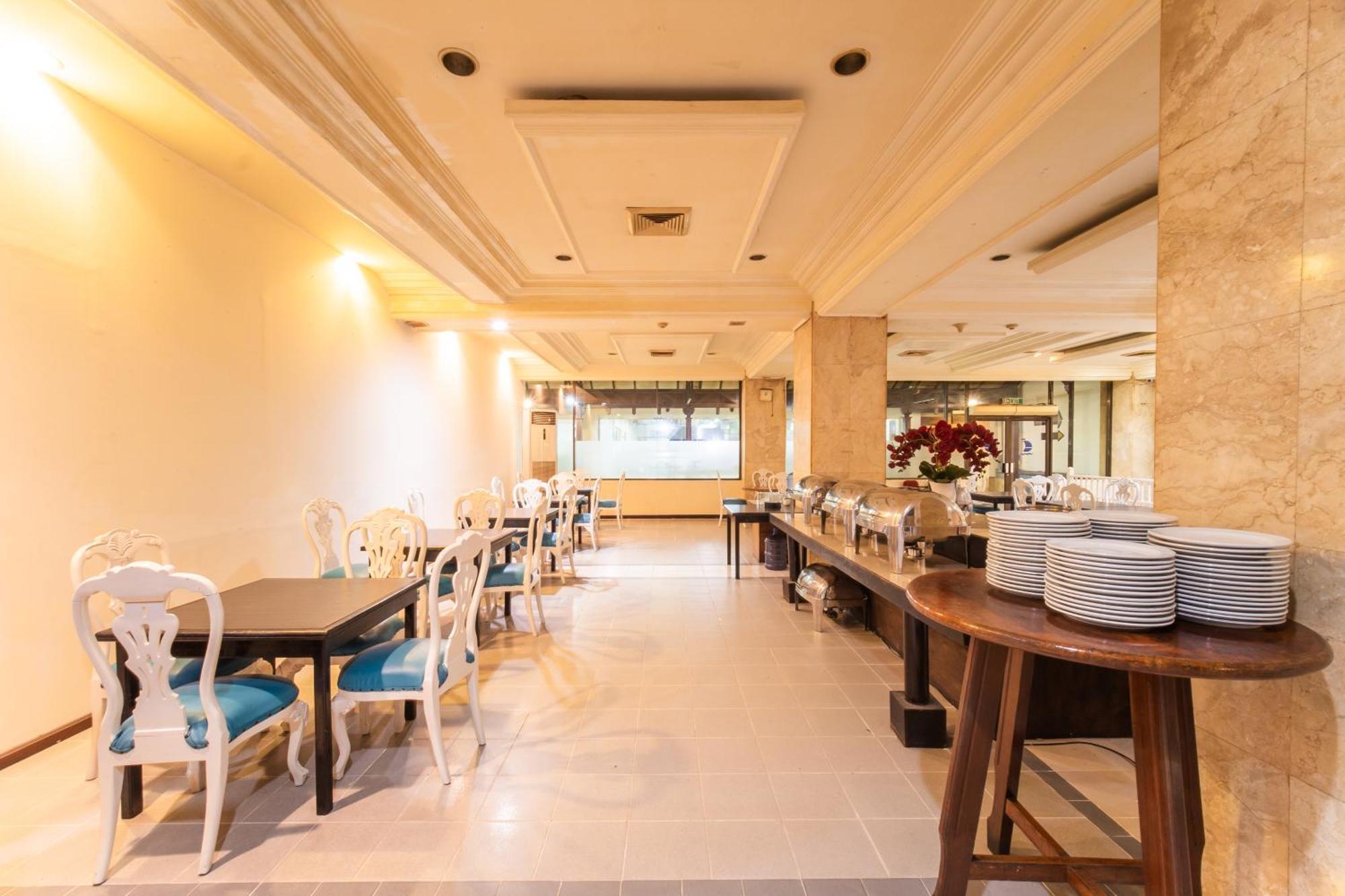 Adika Hotel Bahtera Klandasan Kecil Ngoại thất bức ảnh