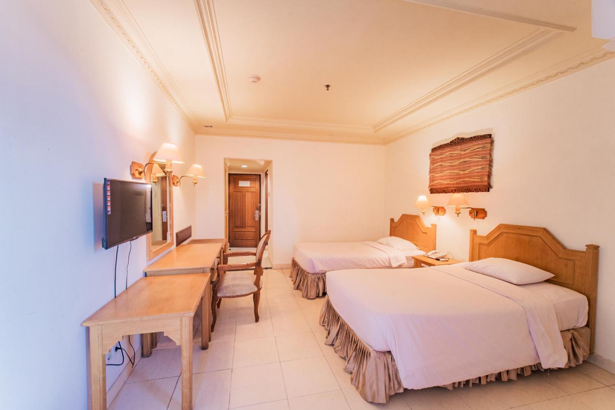 Adika Hotel Bahtera Klandasan Kecil Ngoại thất bức ảnh