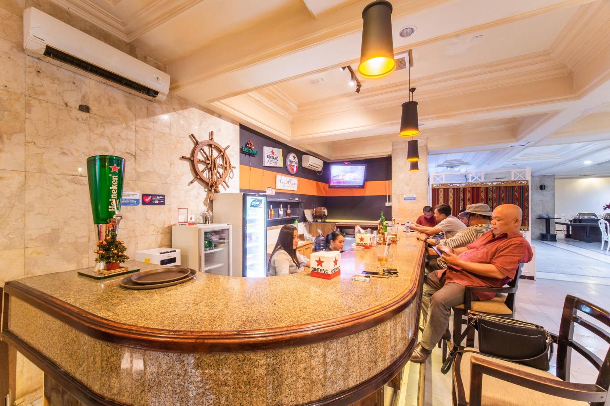 Adika Hotel Bahtera Klandasan Kecil Ngoại thất bức ảnh